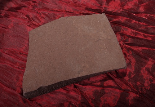 Плитняк лемезит бордовый для цоколя 1,5-2 см купить в Сатке