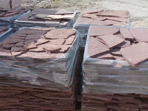 Плитняк лемезит бордовый для облицовки цоколя 20-25 мм  купить в Сатке