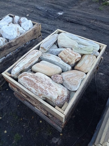 Златолит жёлтый, жёлто-зелёный глыбки и валуны для ланшафтного дизайна купить в Сатке