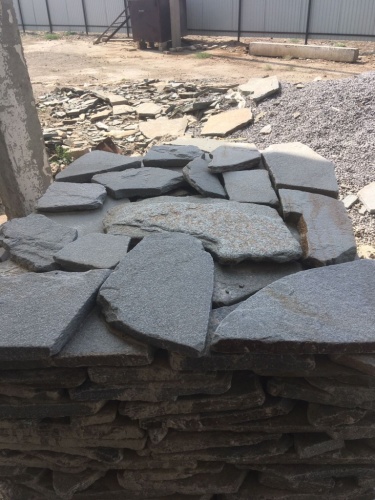 Златолит серебристый галтованный для лестниц купить в Сатке